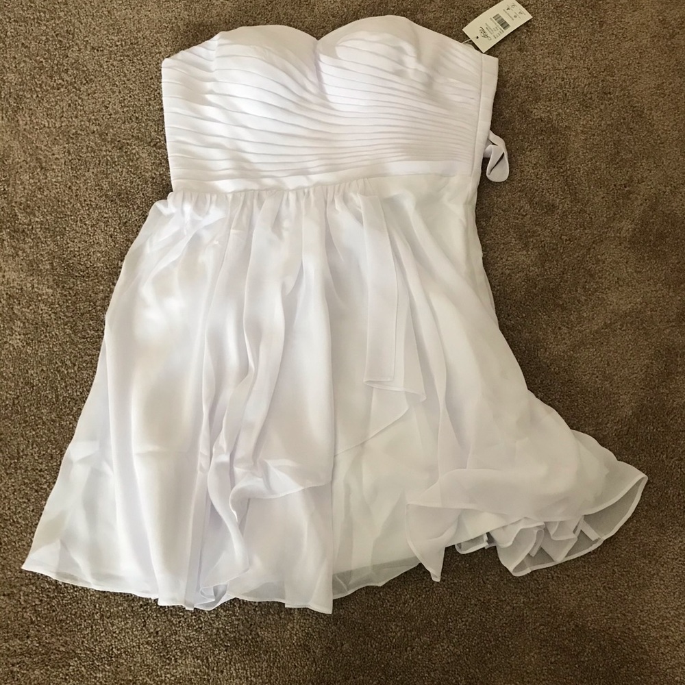 White strapless dress